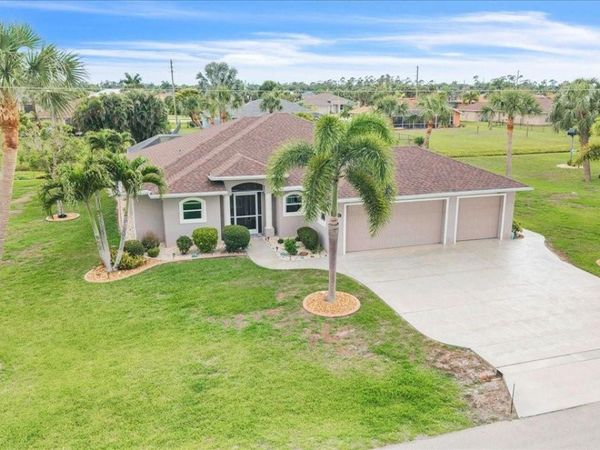 519 W CASHEW , PUNTA GORDA, FL 33955