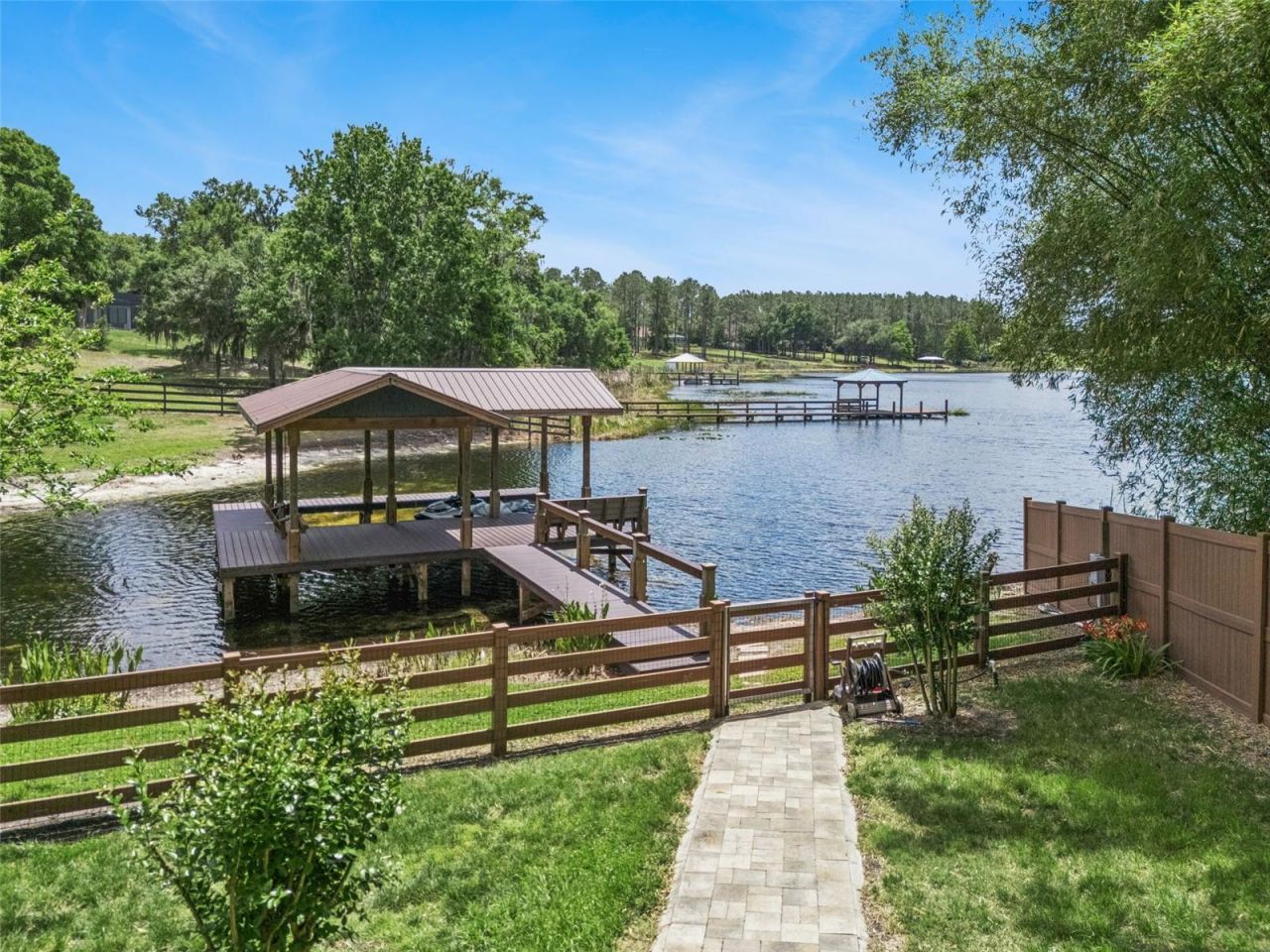 22621 Shady Branch Way, Eustis, FL 32736 Photo