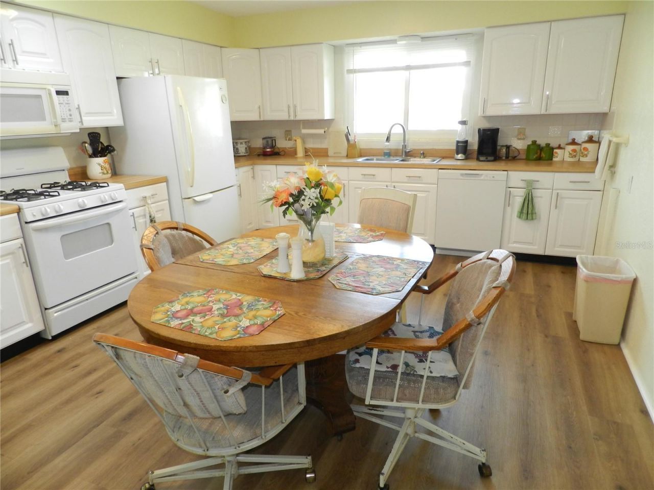 805 Ocean Avenue, New Smyrna Beach, FL 32169 Photo