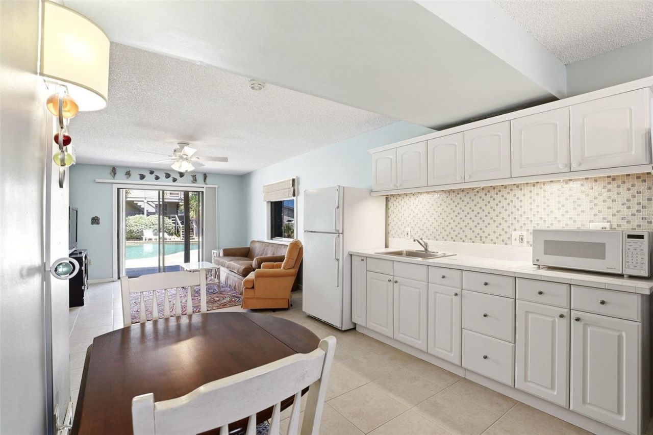 4325 S Atlantic Avenue, Unit B6, New Smyrna Beach, FL 32169 Photo