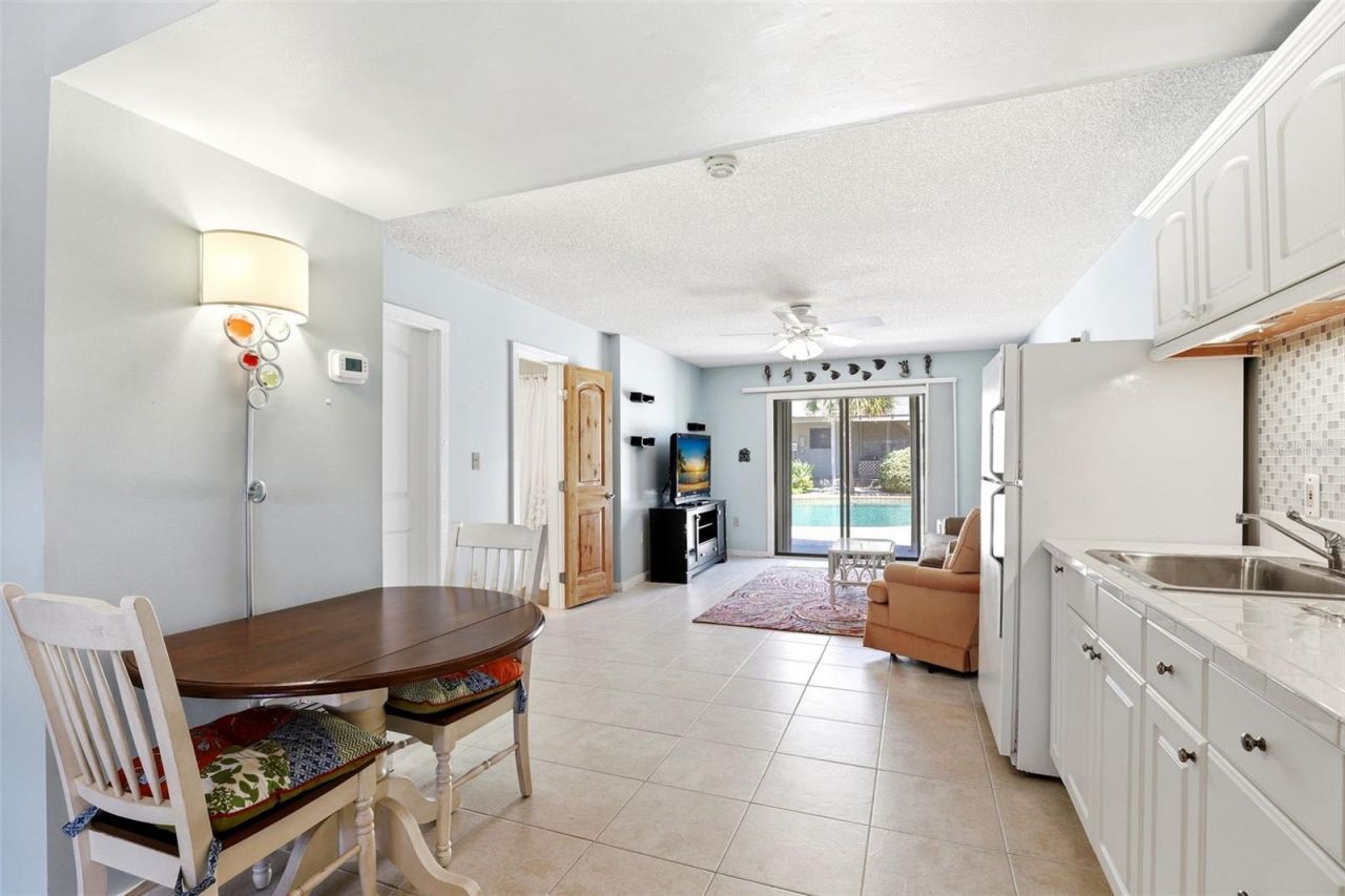 4325 S Atlantic Avenue, Unit B6, New Smyrna Beach, FL 32169 Photo