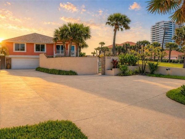 1504 N ATLANTIC AVENUE , DAYTONA BEACH, FL 32118