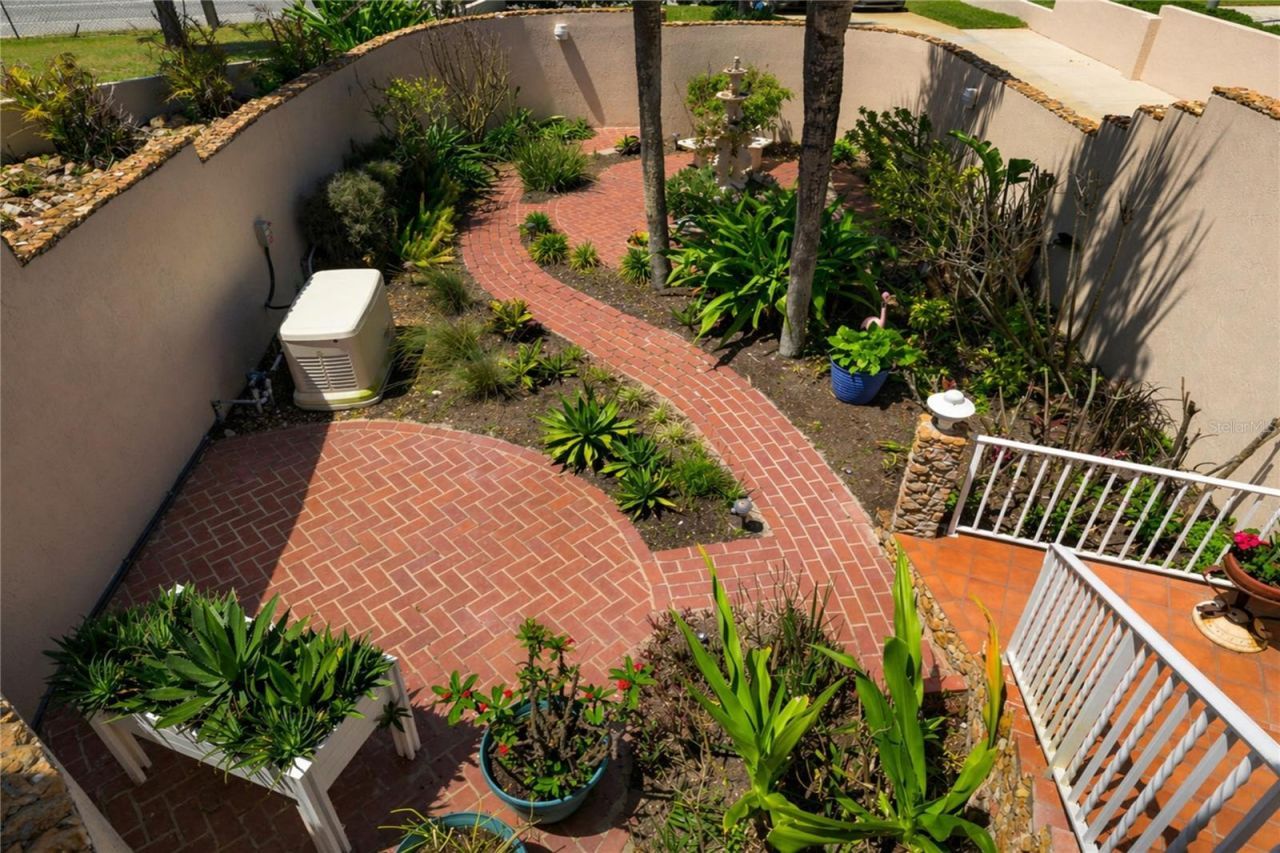 1504 N Atlantic Avenue, Daytona Beach, FL 32118 Photo
