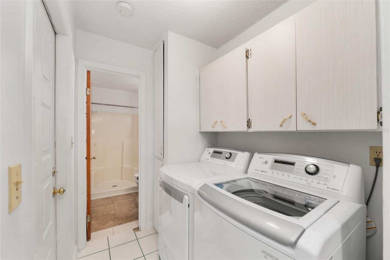 9317 E Crescent Drive , Inverness, FL 34450 Photo