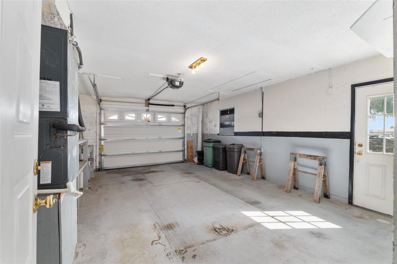 9317 E Crescent Drive , Inverness, FL 34450 Photo