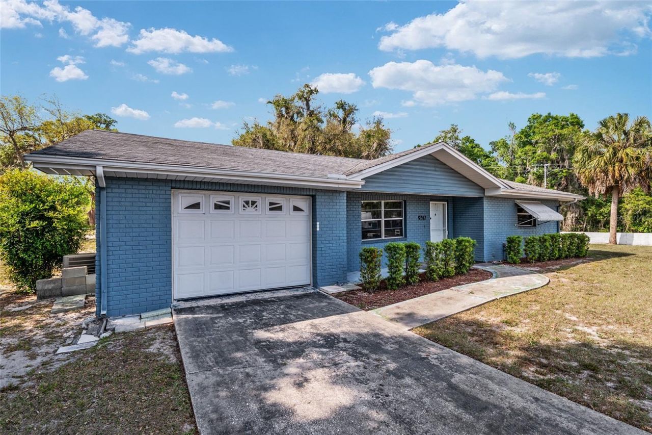 9317 E Crescent Drive , Inverness, FL 34450 Photo