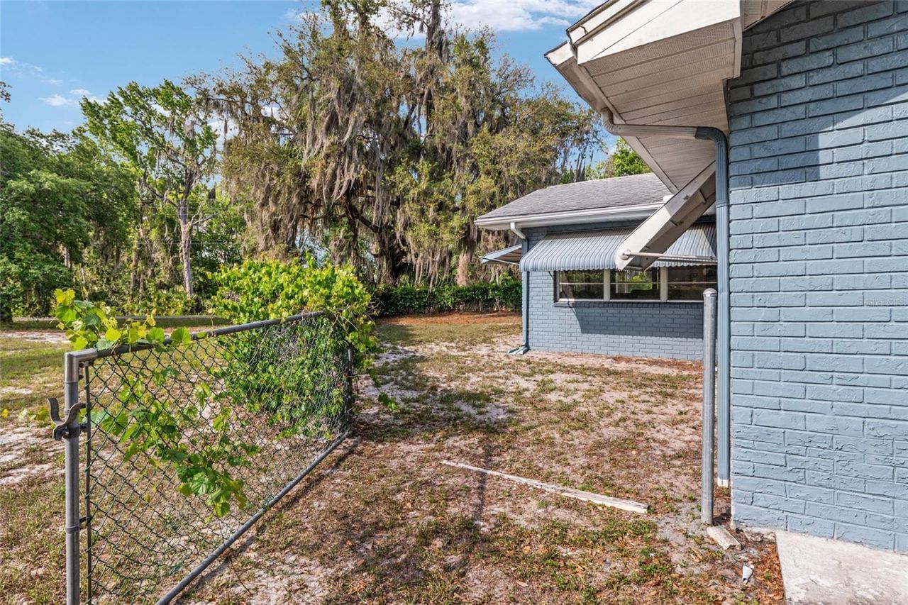 9317 E Crescent Drive , Inverness, FL 34450 Photo