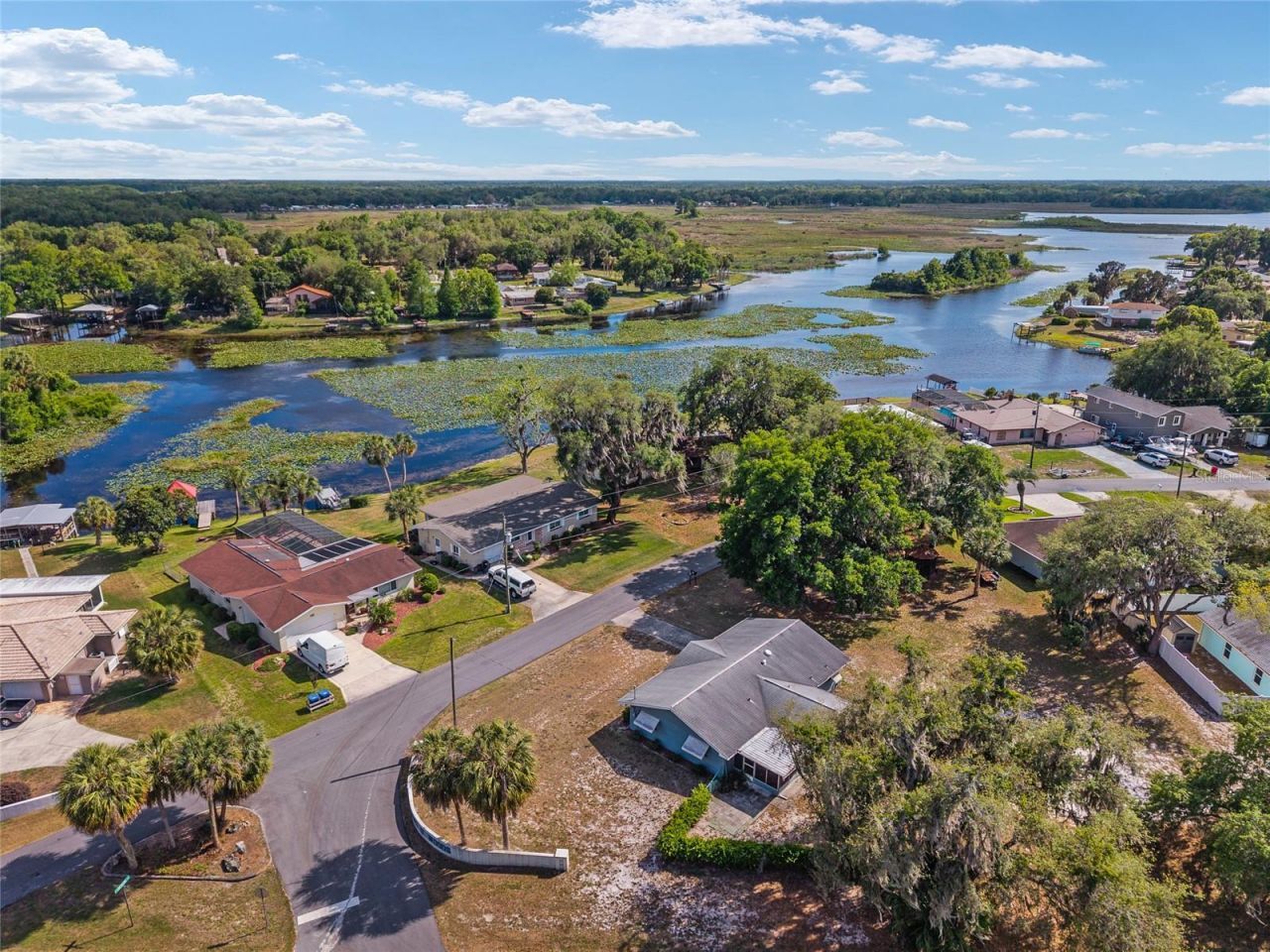 9317 E Crescent Drive , Inverness, FL 34450 Photo