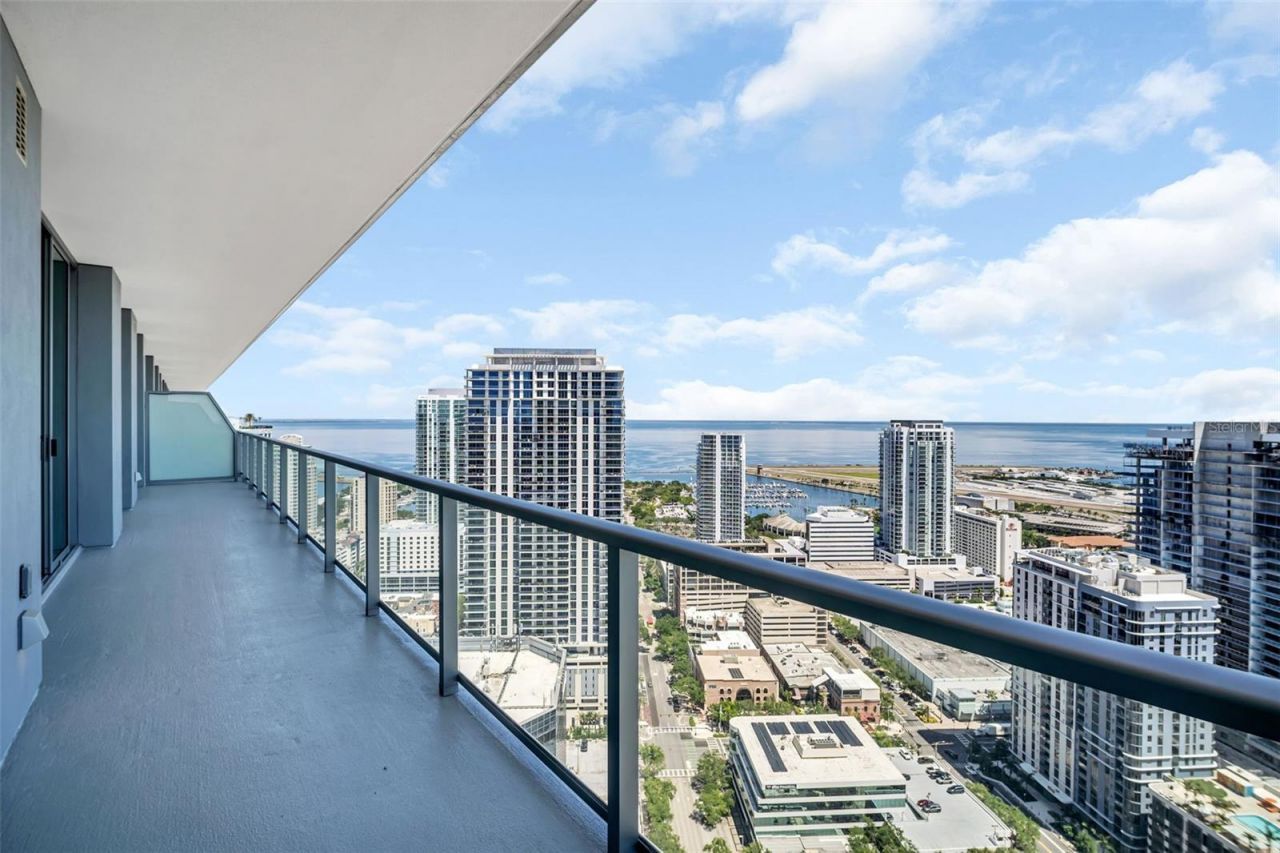 400 Central Avenue, Unit 3603, Saint Petersburg, FL 33701 Photo