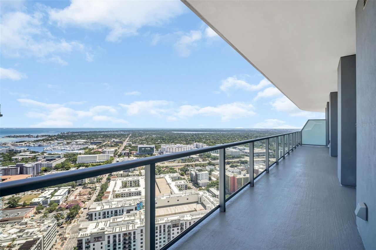 400 Central Avenue, Unit 3603, Saint Petersburg, FL 33701 Photo