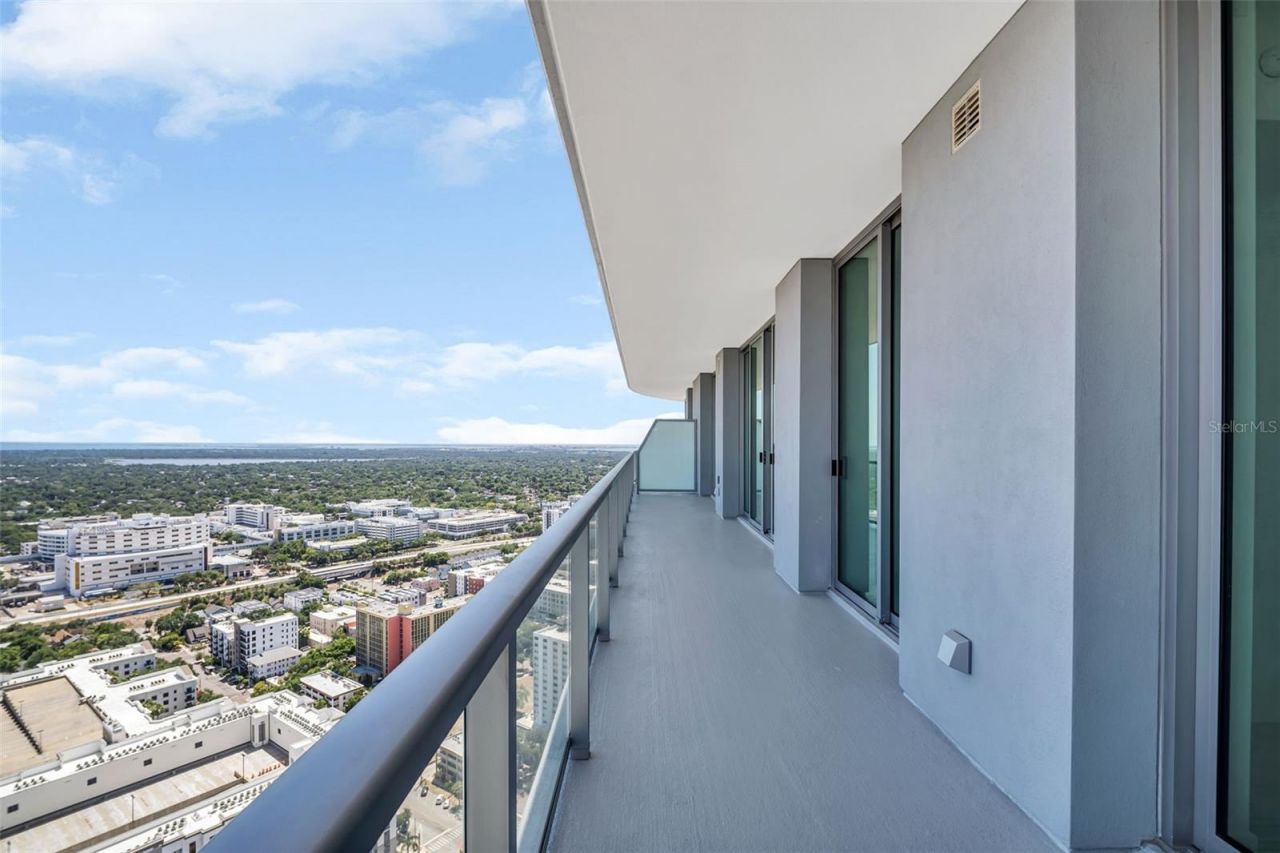 400 Central Avenue, Unit 3603, Saint Petersburg, FL 33701 Photo