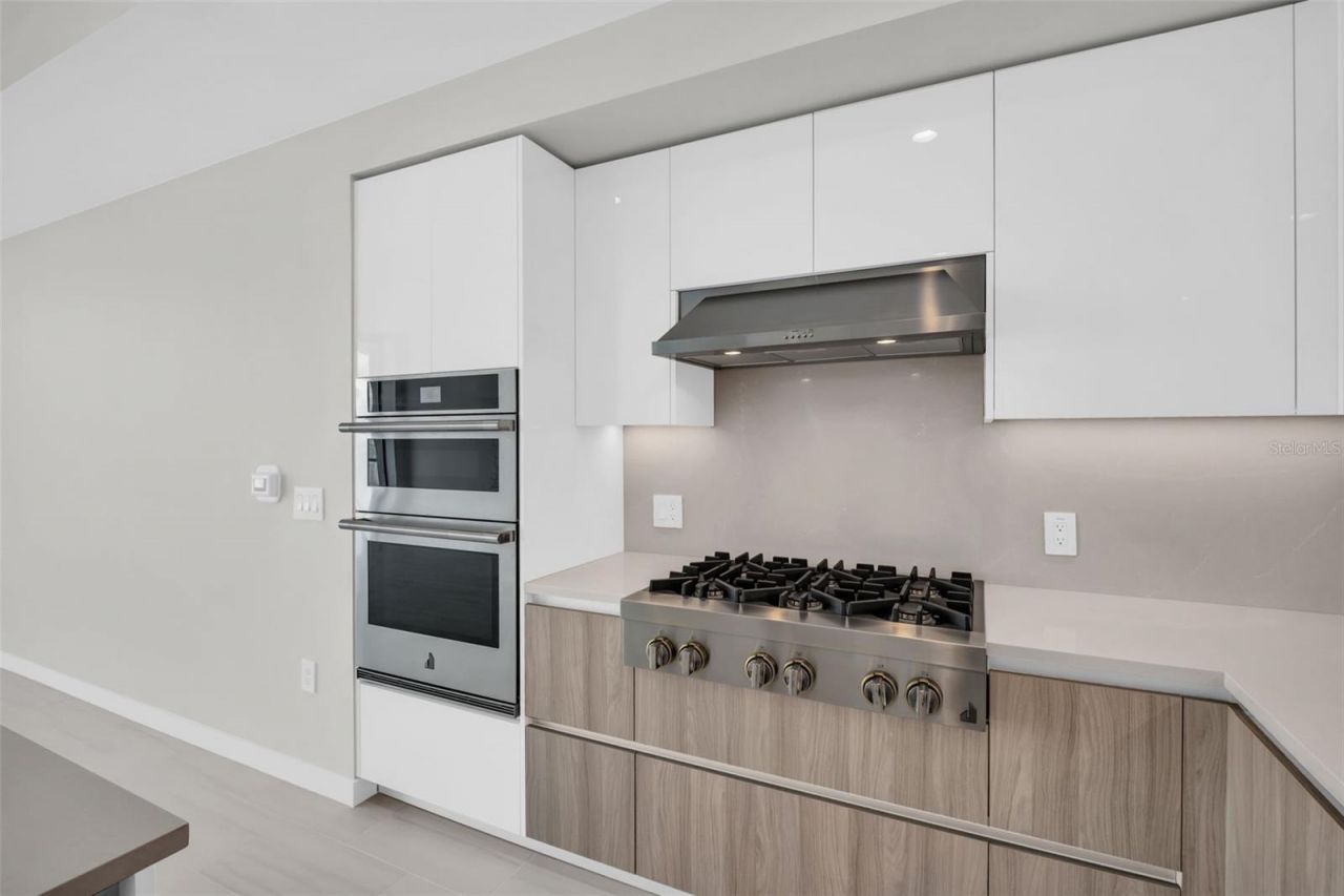 400 Central Avenue, Unit 3603, Saint Petersburg, FL 33701 Photo