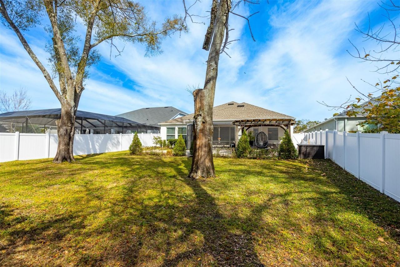 4914 Lakeshore Oaks Court , Tampa, FL 33624 Photo