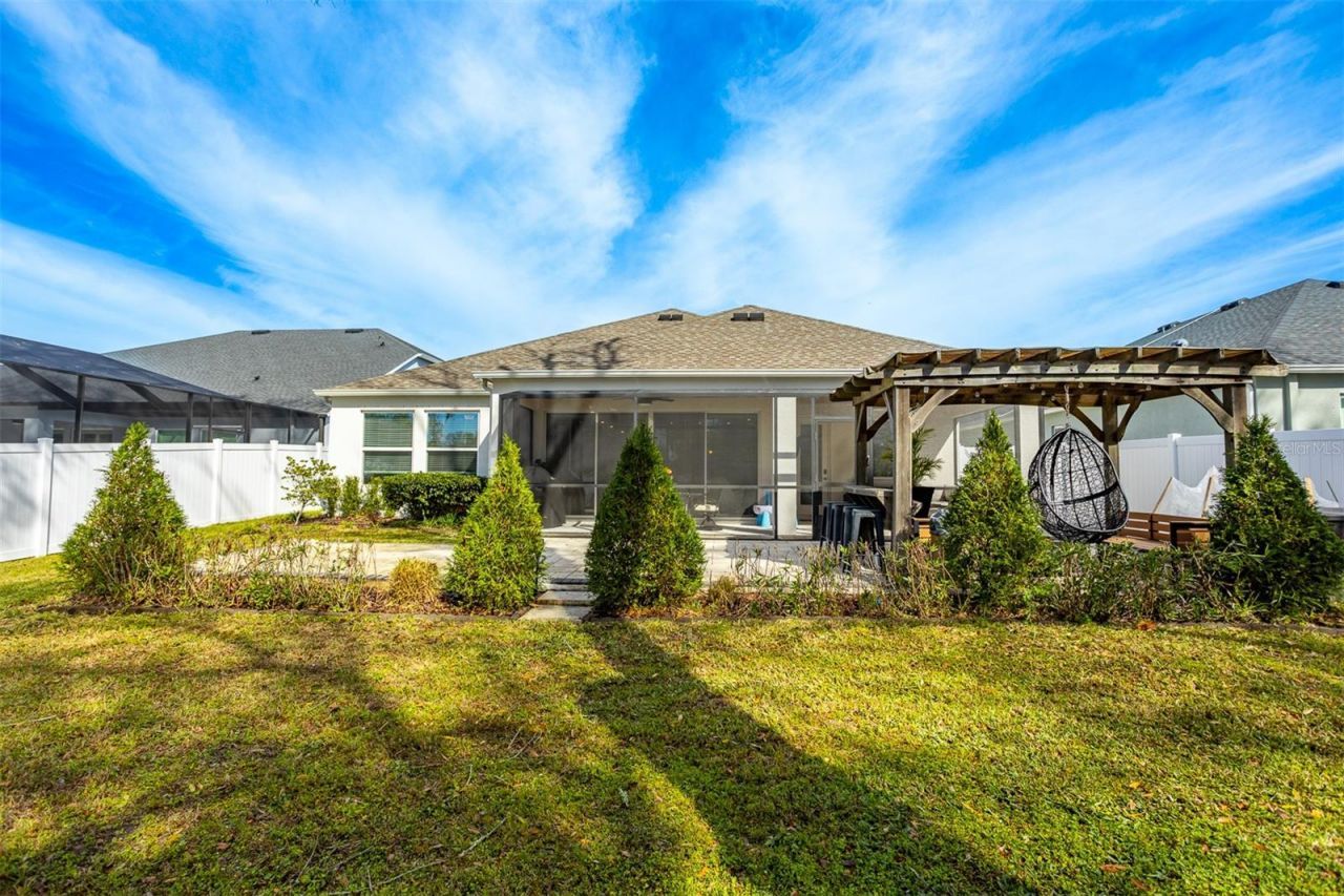 4914 Lakeshore Oaks Court , Tampa, FL 33624 Photo