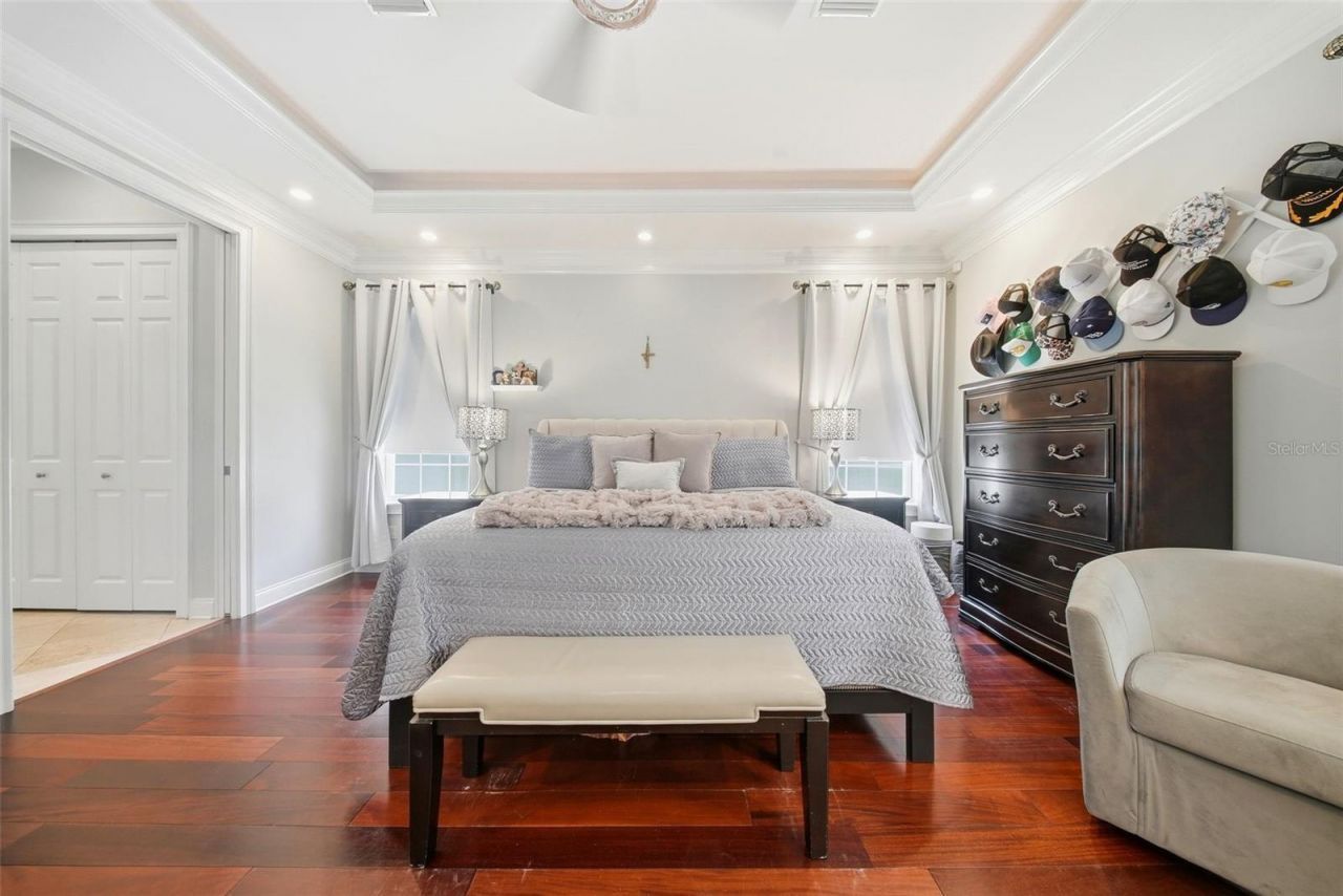 234 36th Avenue Ne, Saint Petersburg, FL 33704 Photo