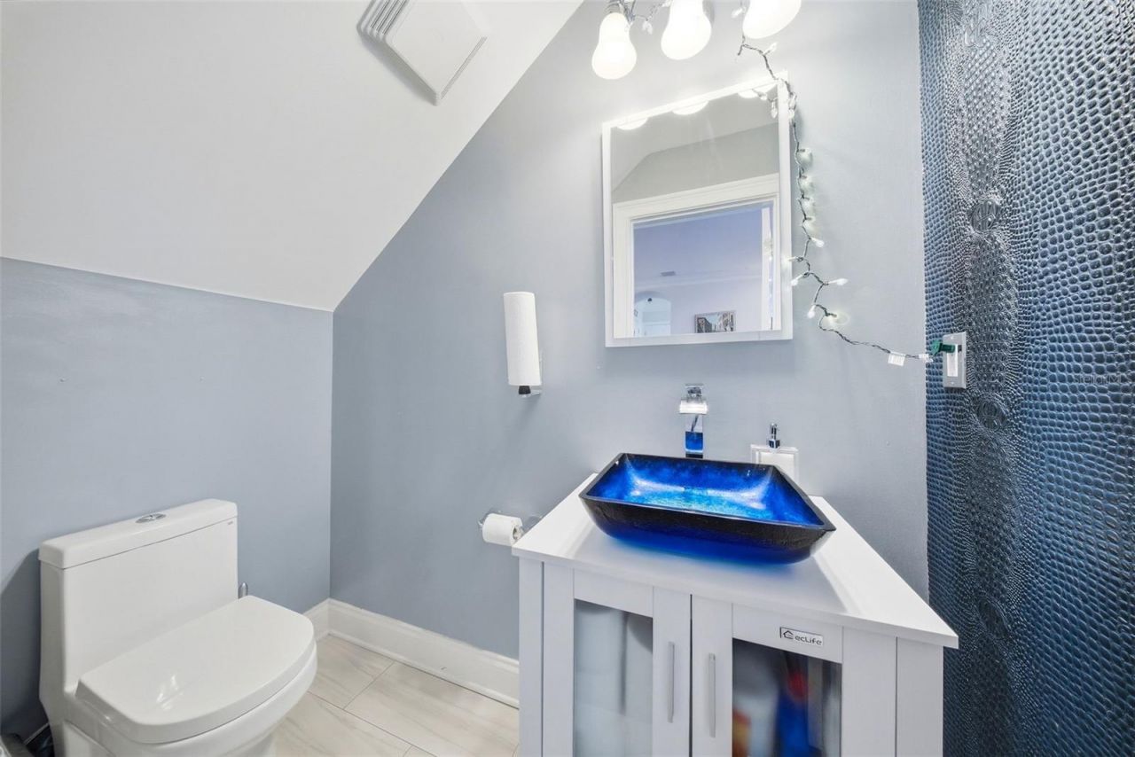 234 36th Avenue Ne, Saint Petersburg, FL 33704 Photo