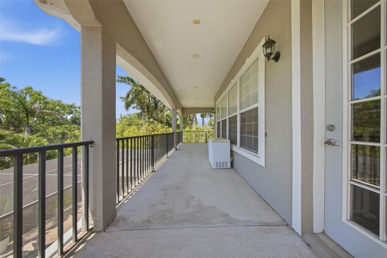 234 36th Avenue Ne, Saint Petersburg, FL 33704 Photo