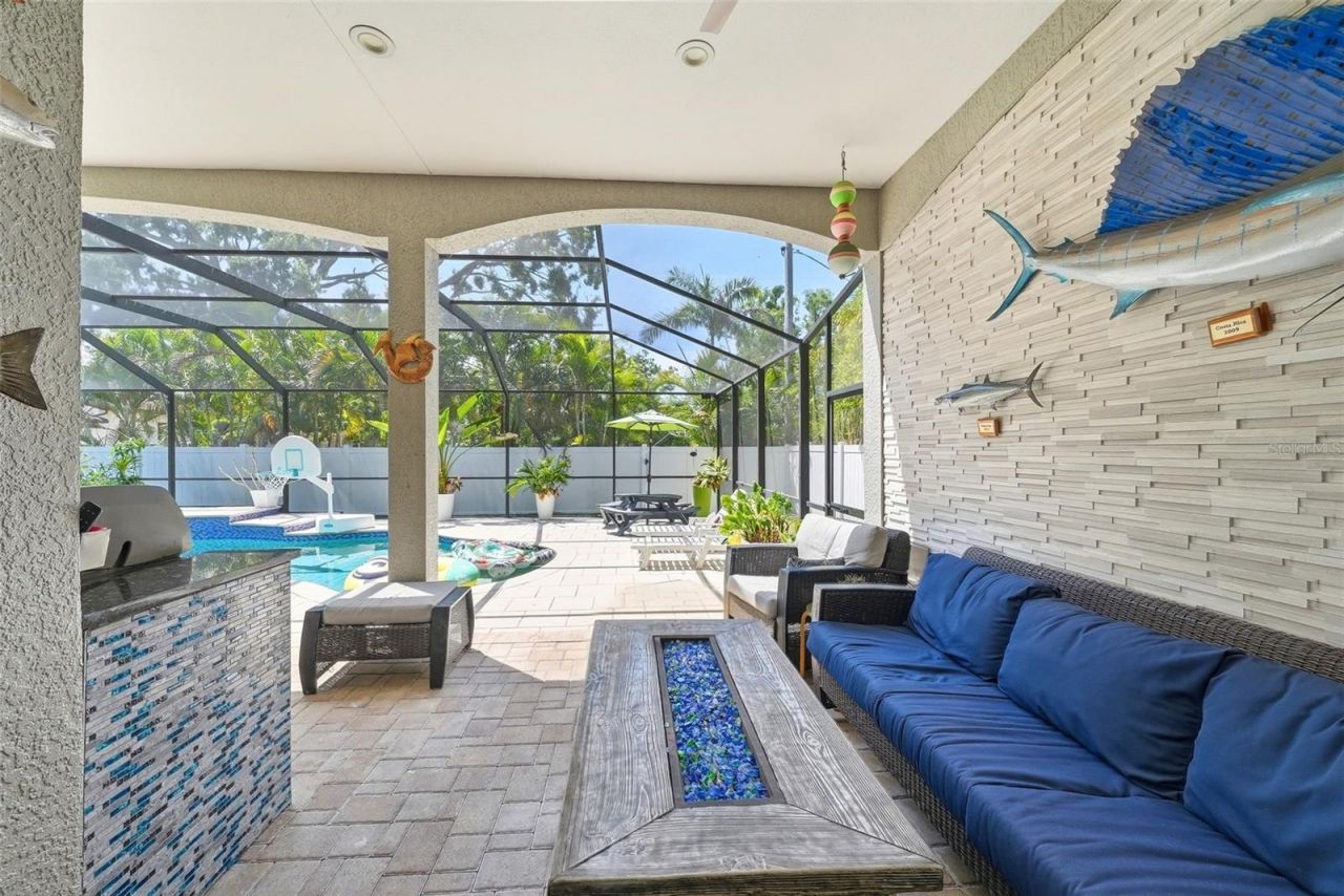 234 36th Avenue Ne, Saint Petersburg, FL 33704 Photo