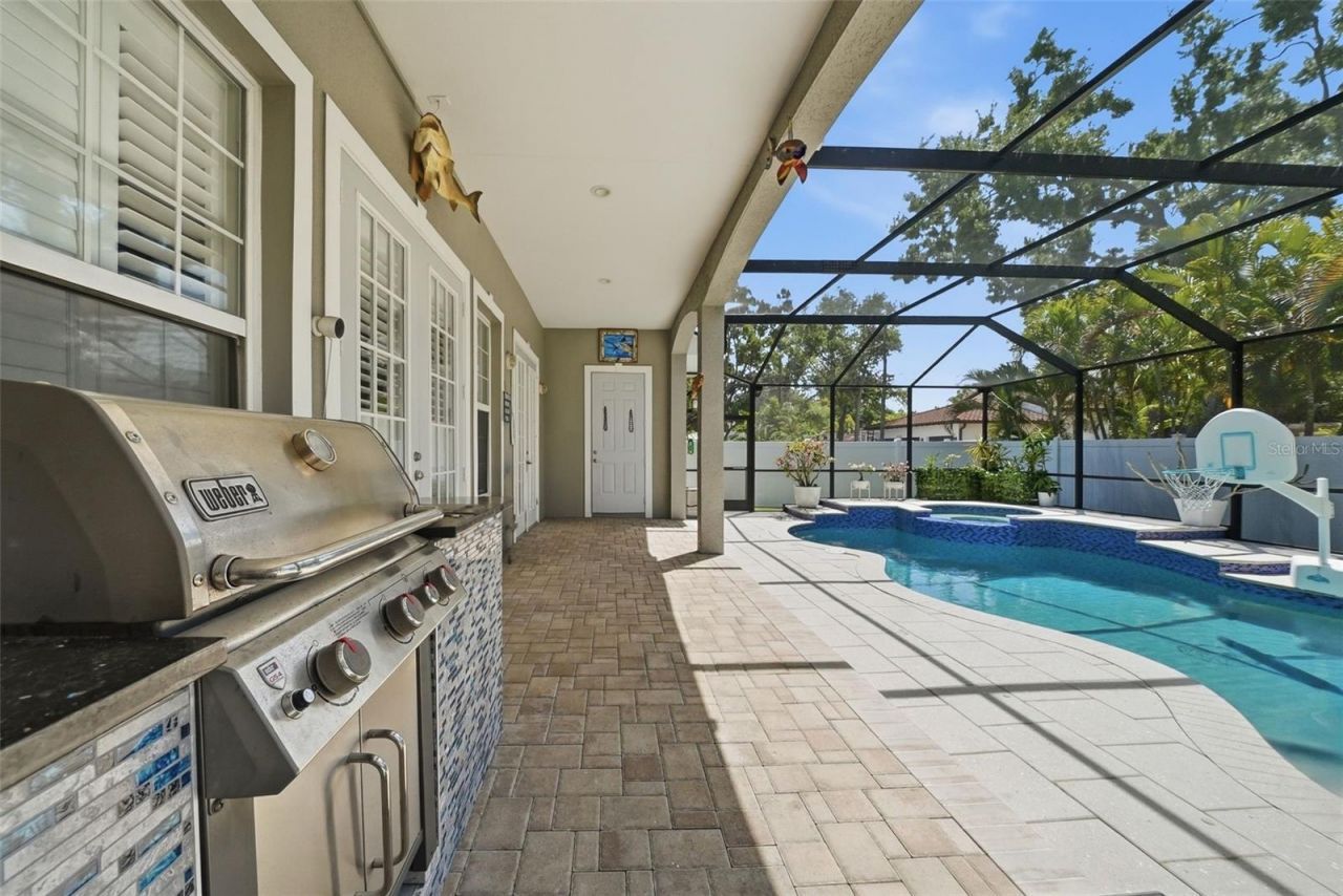 234 36th Avenue Ne, Saint Petersburg, FL 33704 Photo