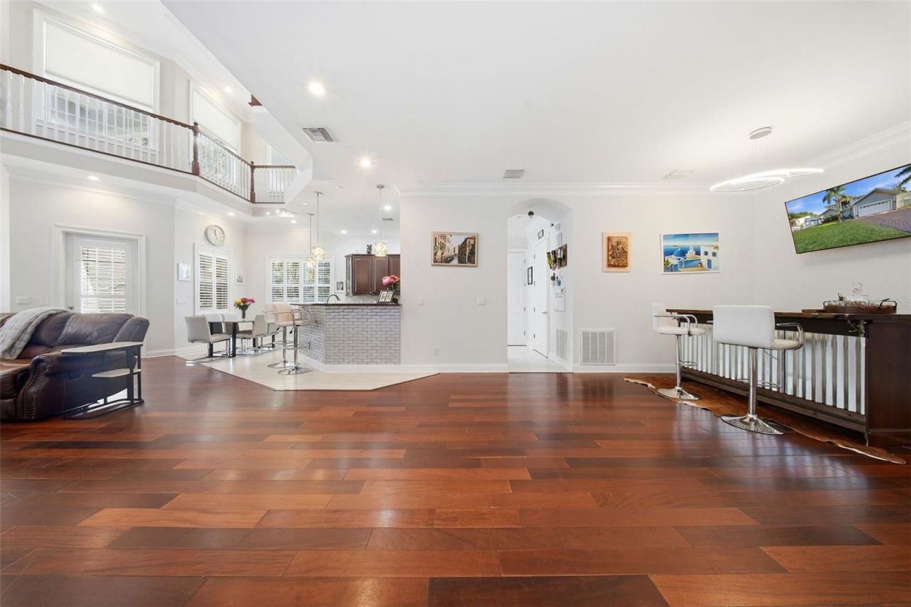 234 36th Avenue Ne, Saint Petersburg, FL 33704 Photo