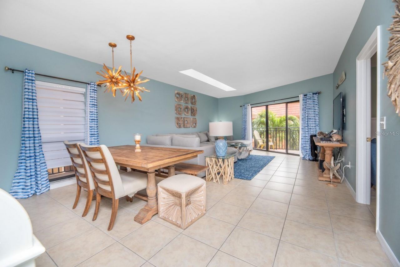 6006 Gulf Drive, Unit 207, Holmes Beach, FL 34217 Photo