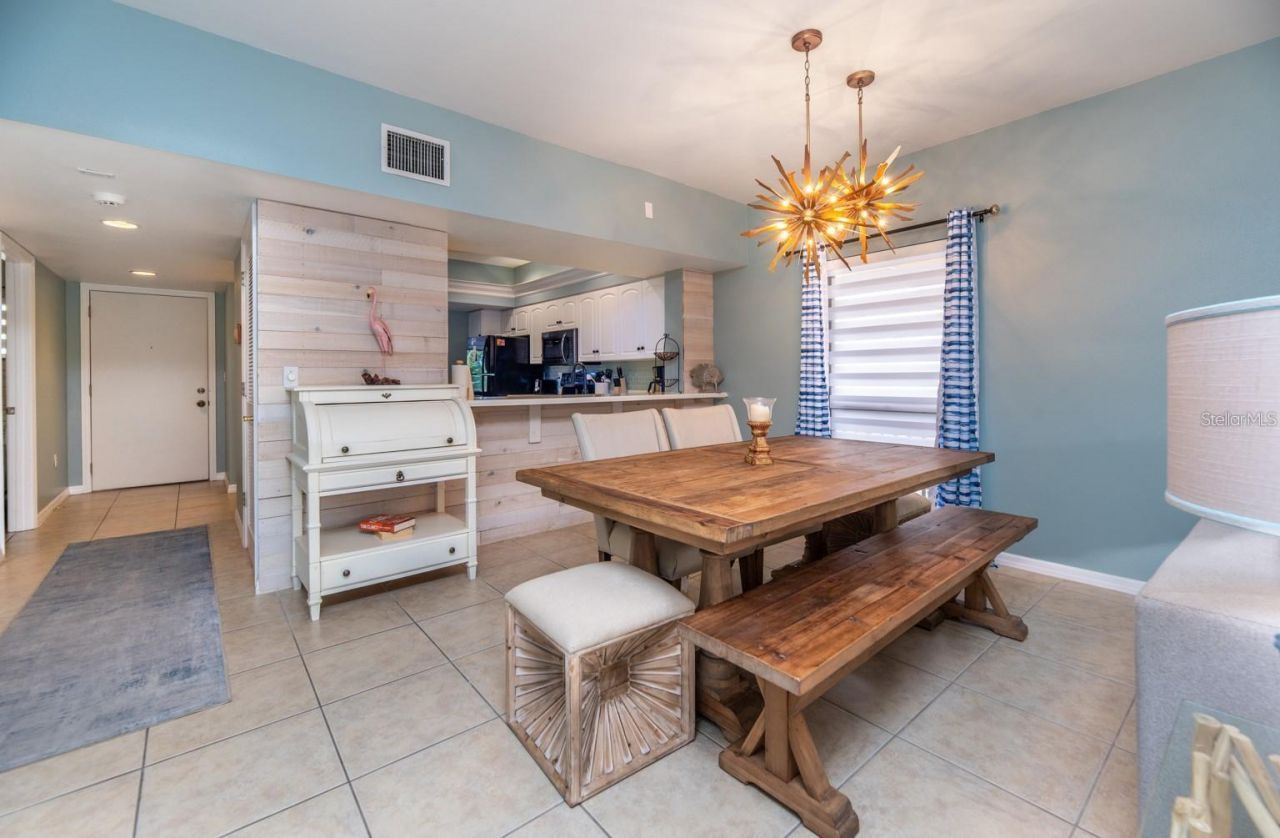 6006 Gulf Drive, Unit 207, Holmes Beach, FL 34217 Photo