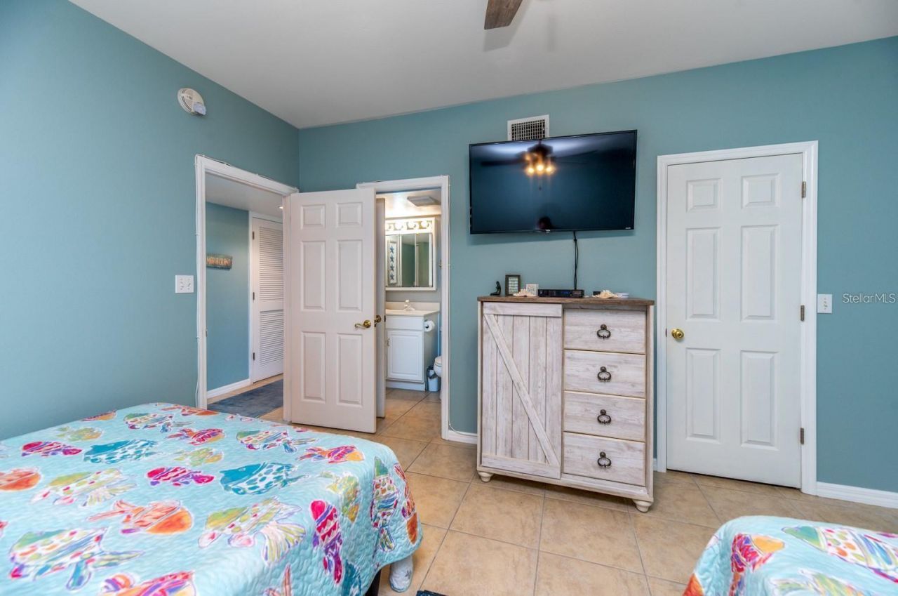 6006 Gulf Drive, Unit 207, Holmes Beach, FL 34217 Photo