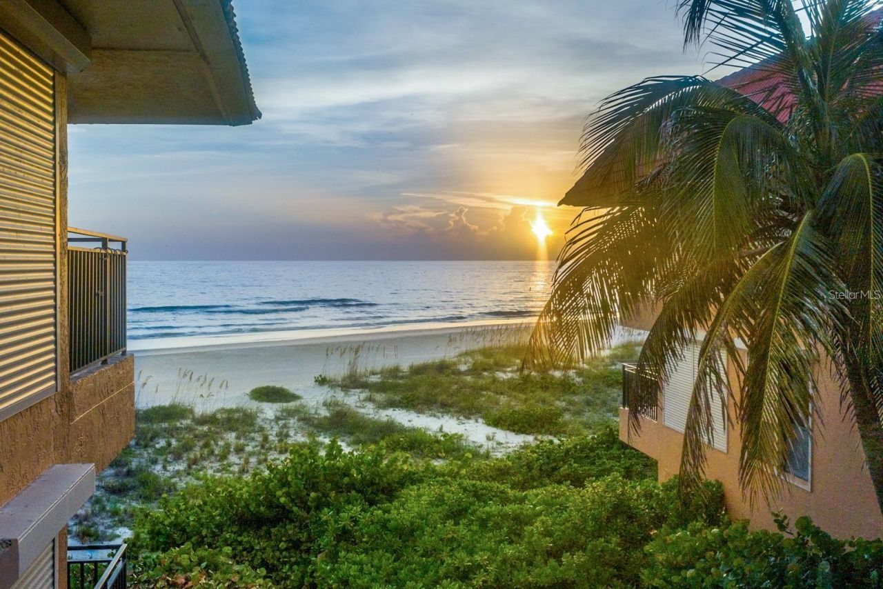 6006 Gulf Drive, Unit 207, Holmes Beach, FL 34217 Photo