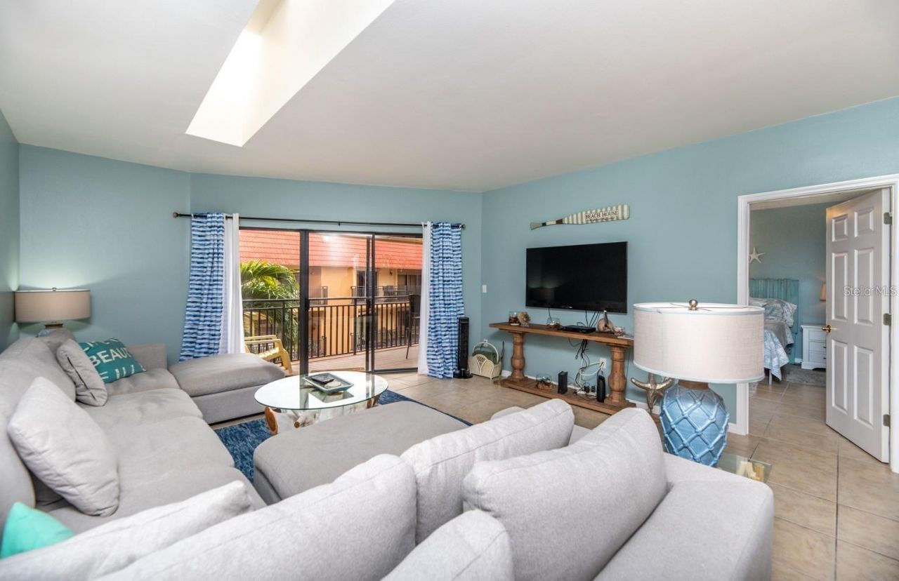 6006 Gulf Drive, Unit 207, Holmes Beach, FL 34217 Photo