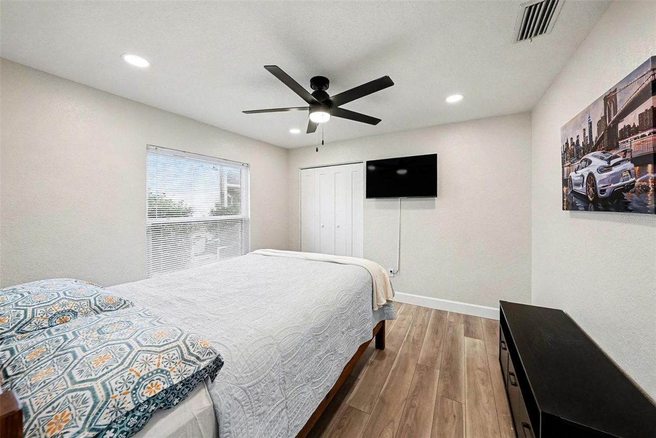 11325 Glenmont Drive, Tampa, FL 33635 Photo