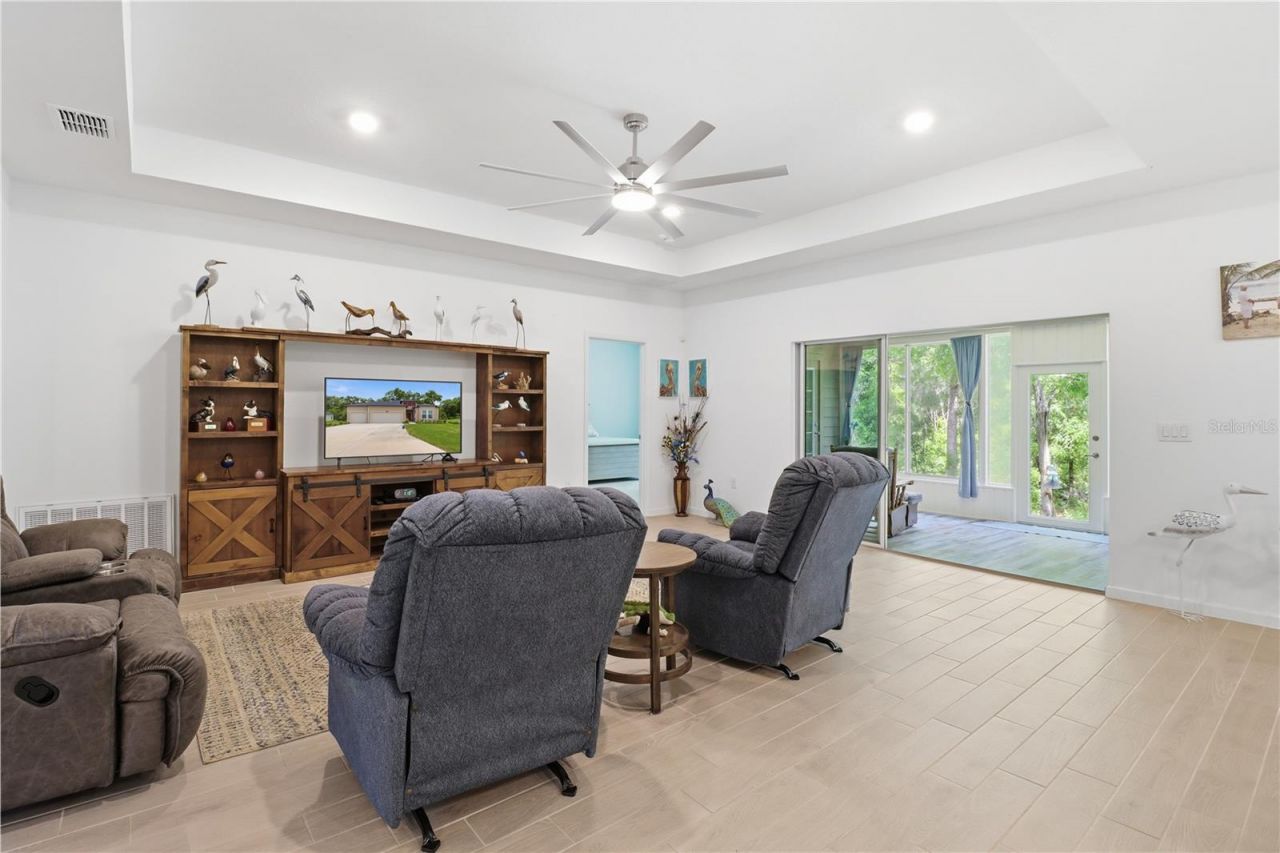 19511 SW 77th Loop , Dunnellon, FL 34432 Photo