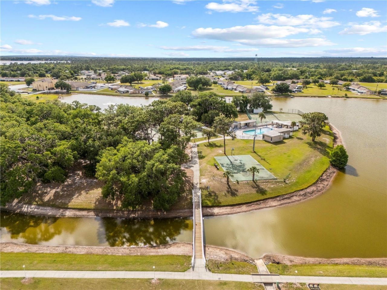 4209 Club Circle, Lakeshore, FL 33854 Photo