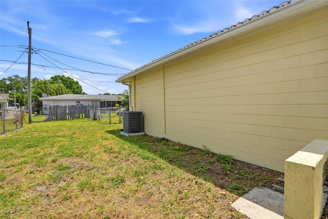4813 Lake Charles Drive N, Kenneth City, FL 33709 Photo