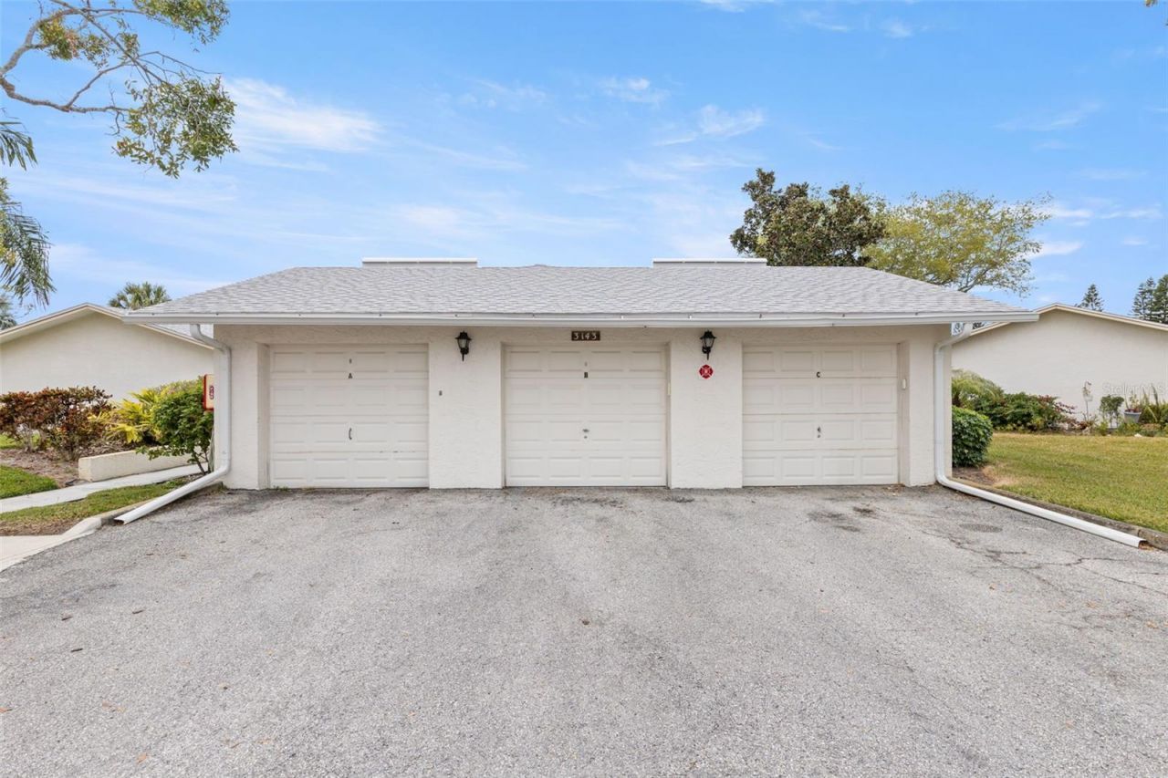 3143 37th Lane S, Unit B, Saint Petersburg, FL 33711 Photo