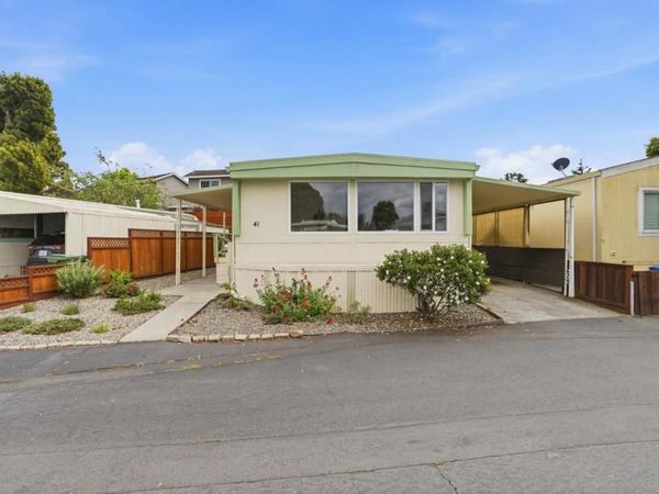 220 Mar Vista Drive, Seacliff, CA 95003