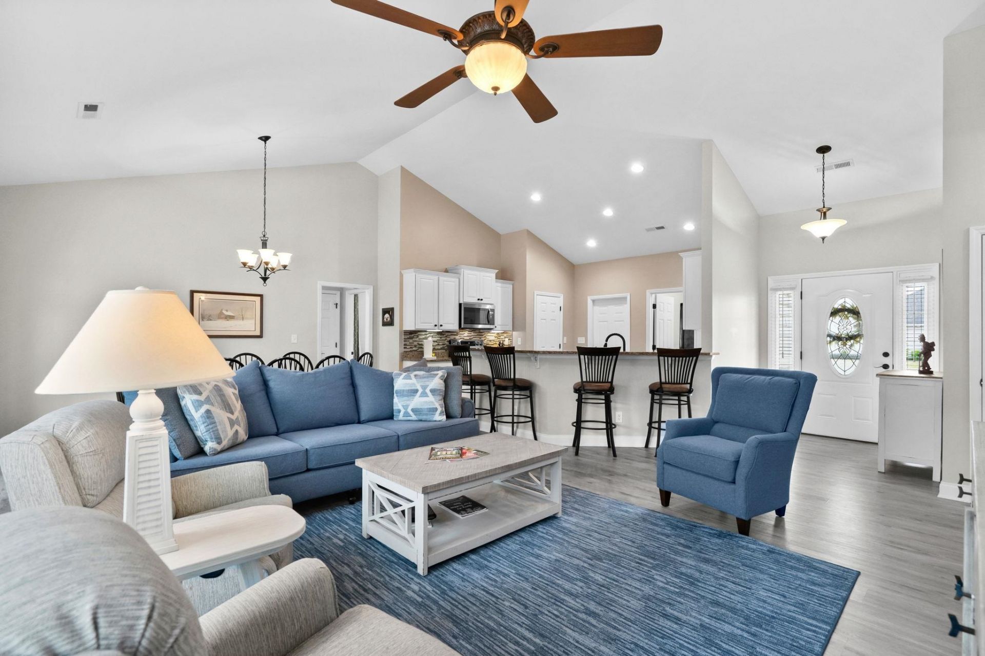 700 Weston Dr. Photo 12