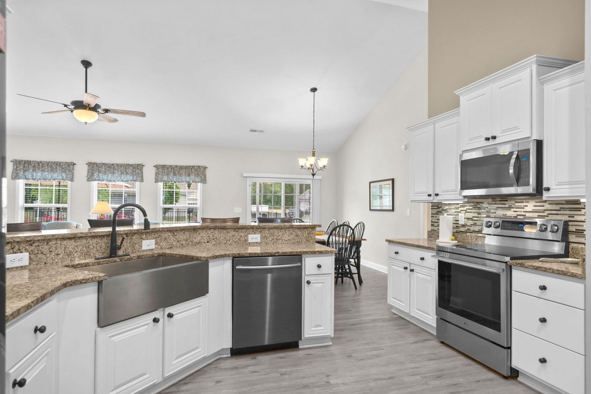 700 Weston Dr. Photo 21