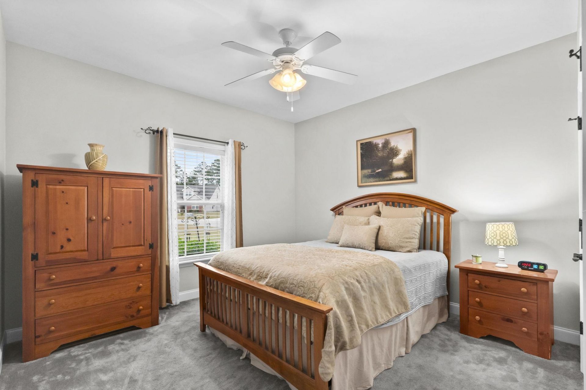 700 Weston Dr. Photo 29
