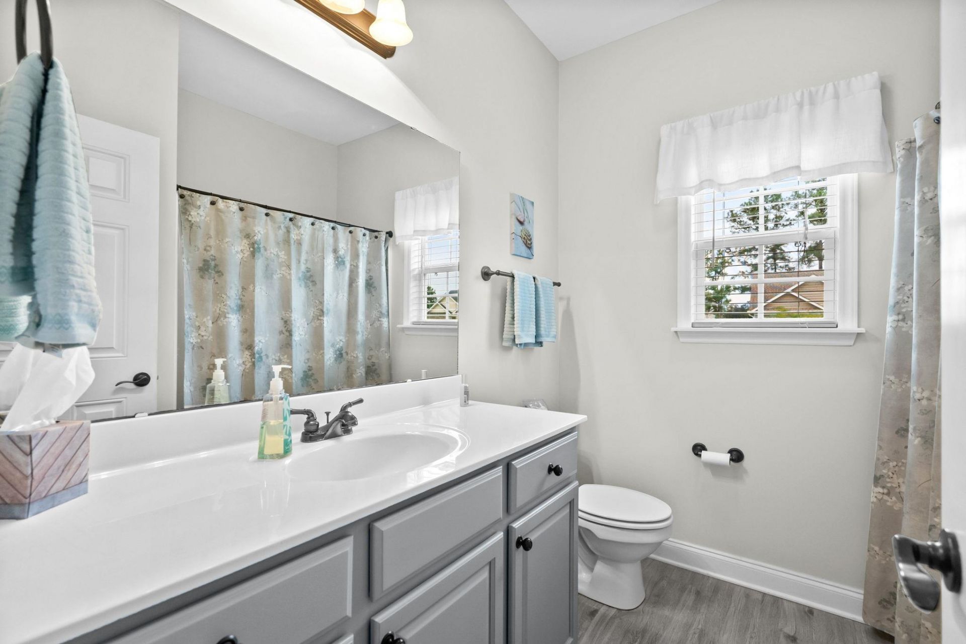 700 Weston Dr. Photo 31