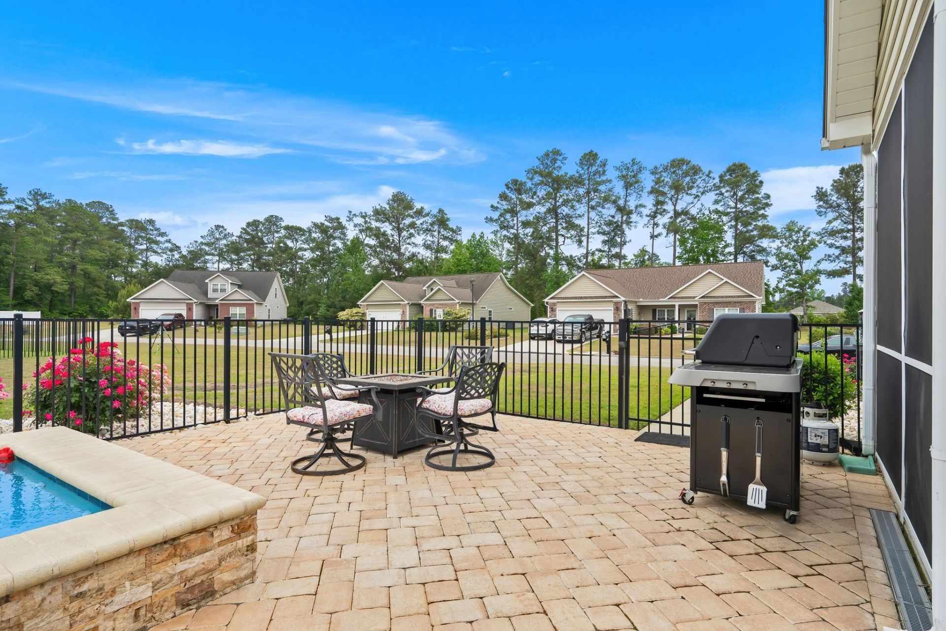 700 Weston Dr. Photo 42
