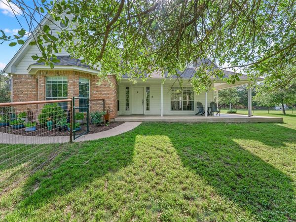 8433 Rita Bend DR, Salado, TX 76571
