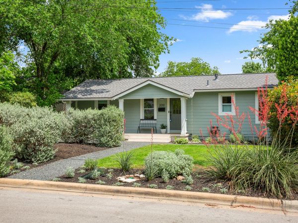 2010 Alegria RD, Austin, TX 78757