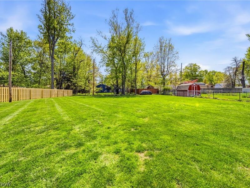 66 Keewaydin Drive, Timberlake, OH 44095 Photo 25