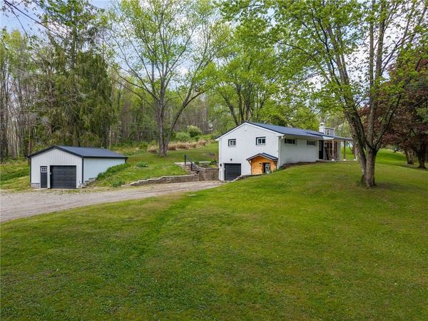 351 Steele Rd, Slickville, PA 15684