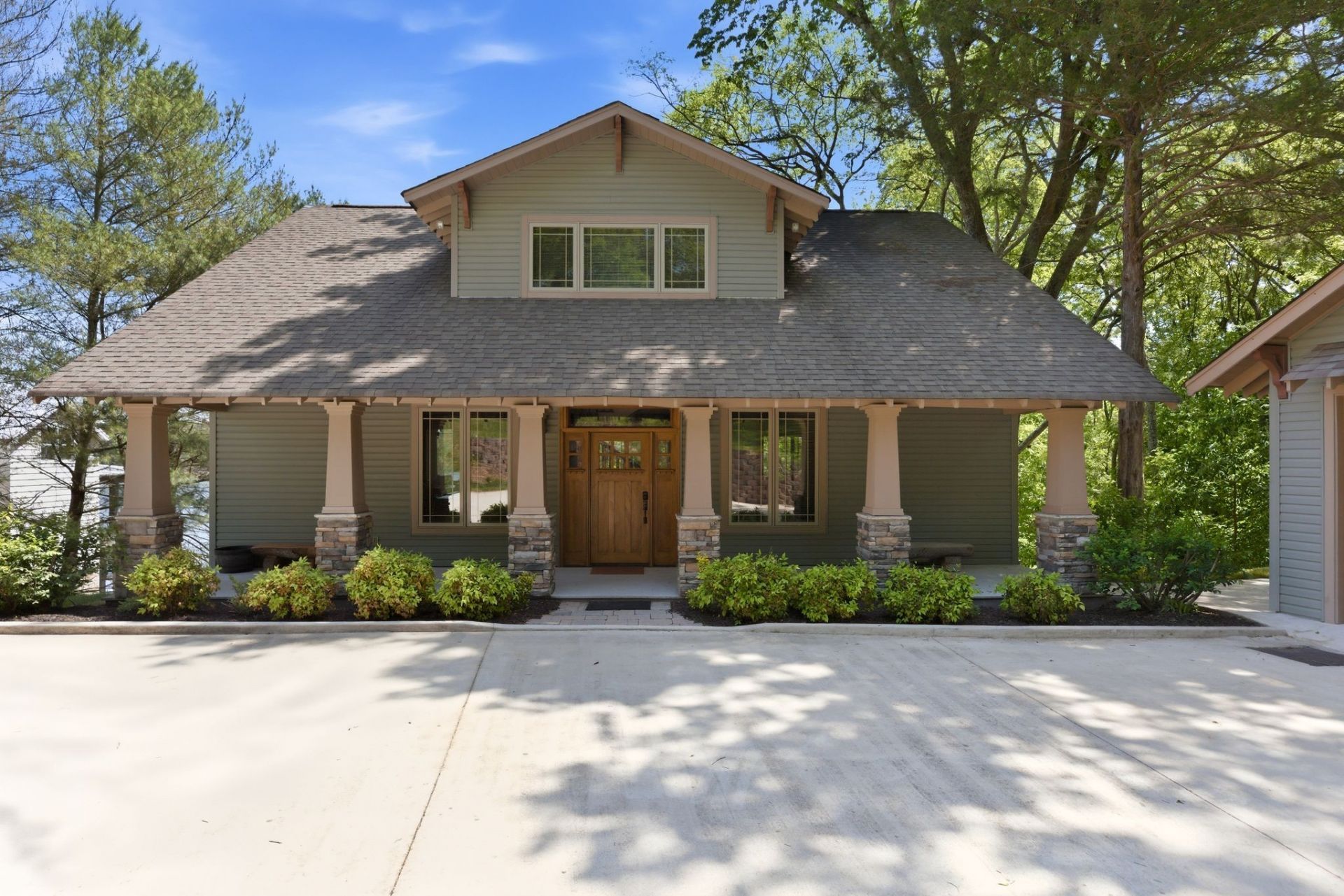 55 Narrows Cir , Winchester, TN 37398 Main Photo