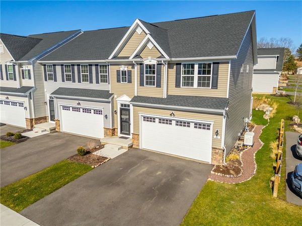 21 Keuka Lane , Canandaigua, NY 14424