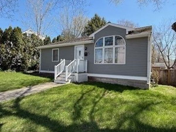 22 Forest St, Unit 1, Ayer, MA 01432