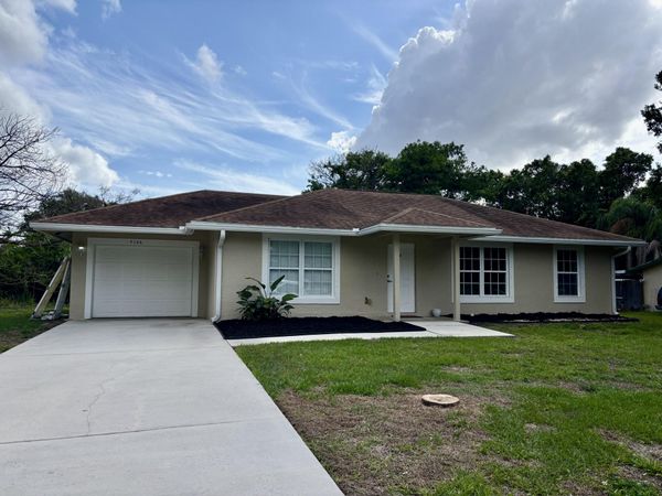 9166 SE 63rd Drive, Okeechobee, FL 34974