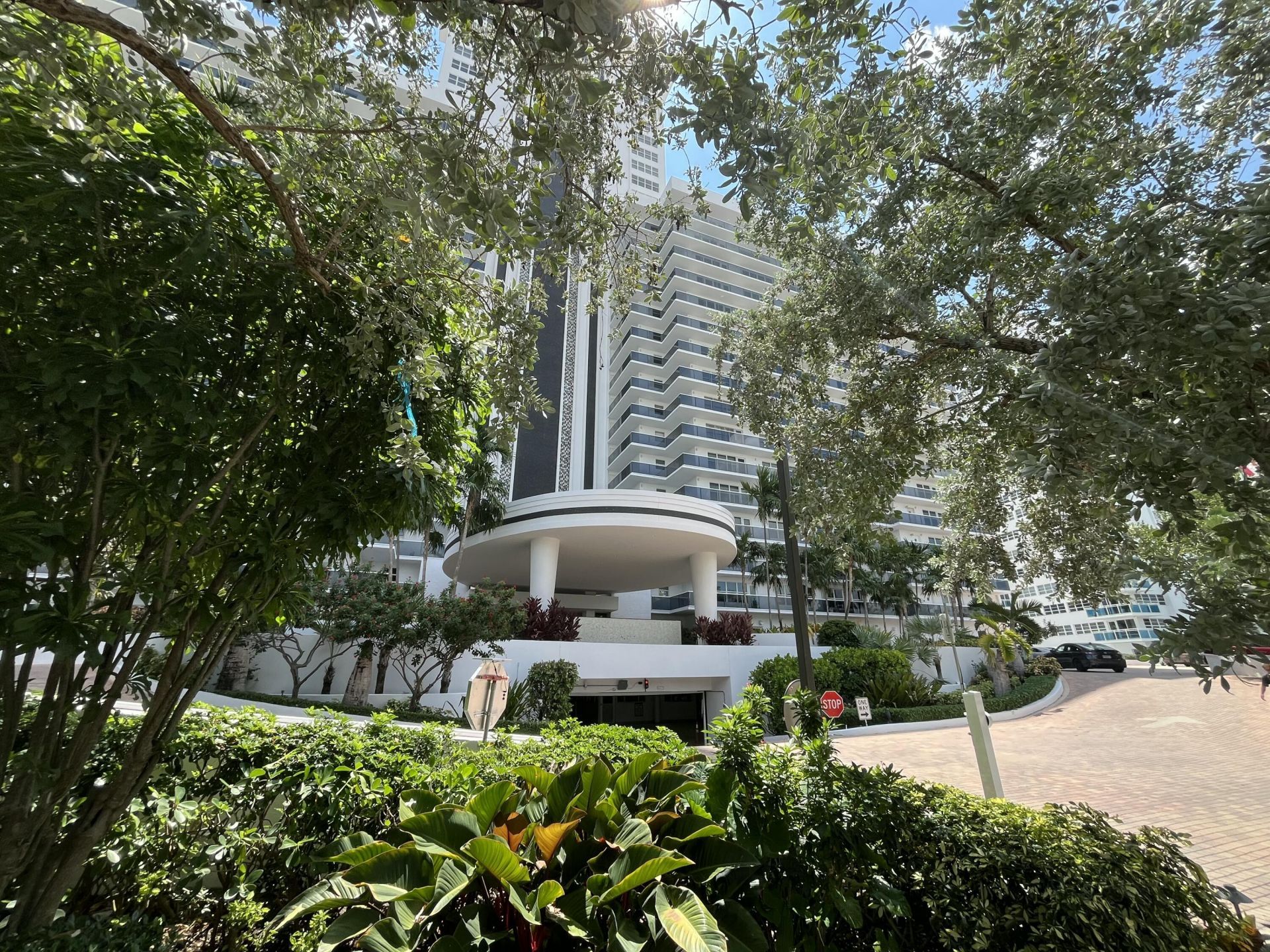 3500 Galt Ocean Drive, Unit 208, Fort Lauderdale, FL 33308 Photo