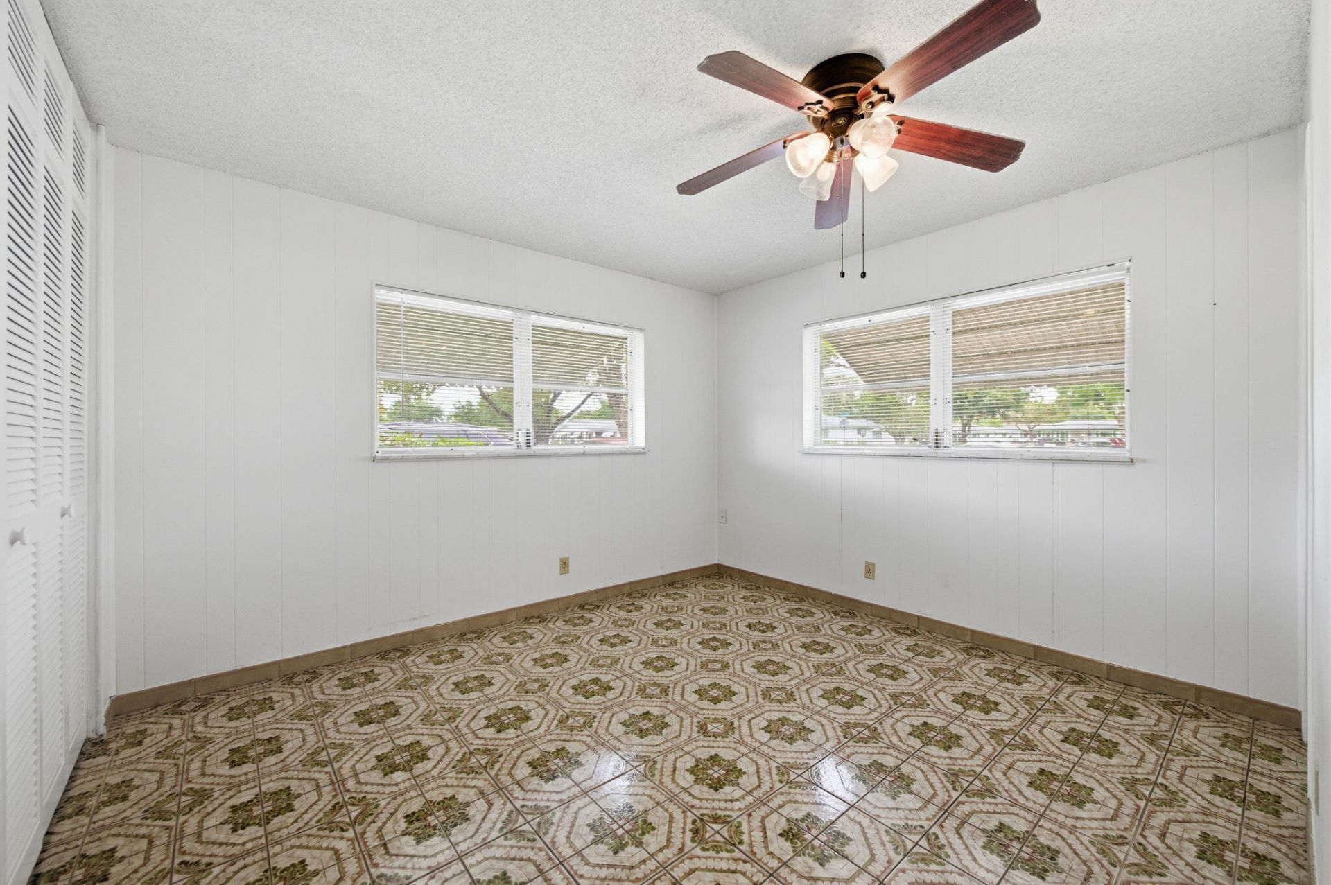 1043 NW 85th Avenue, Unit B-4, Plantation, FL 33322 Photo